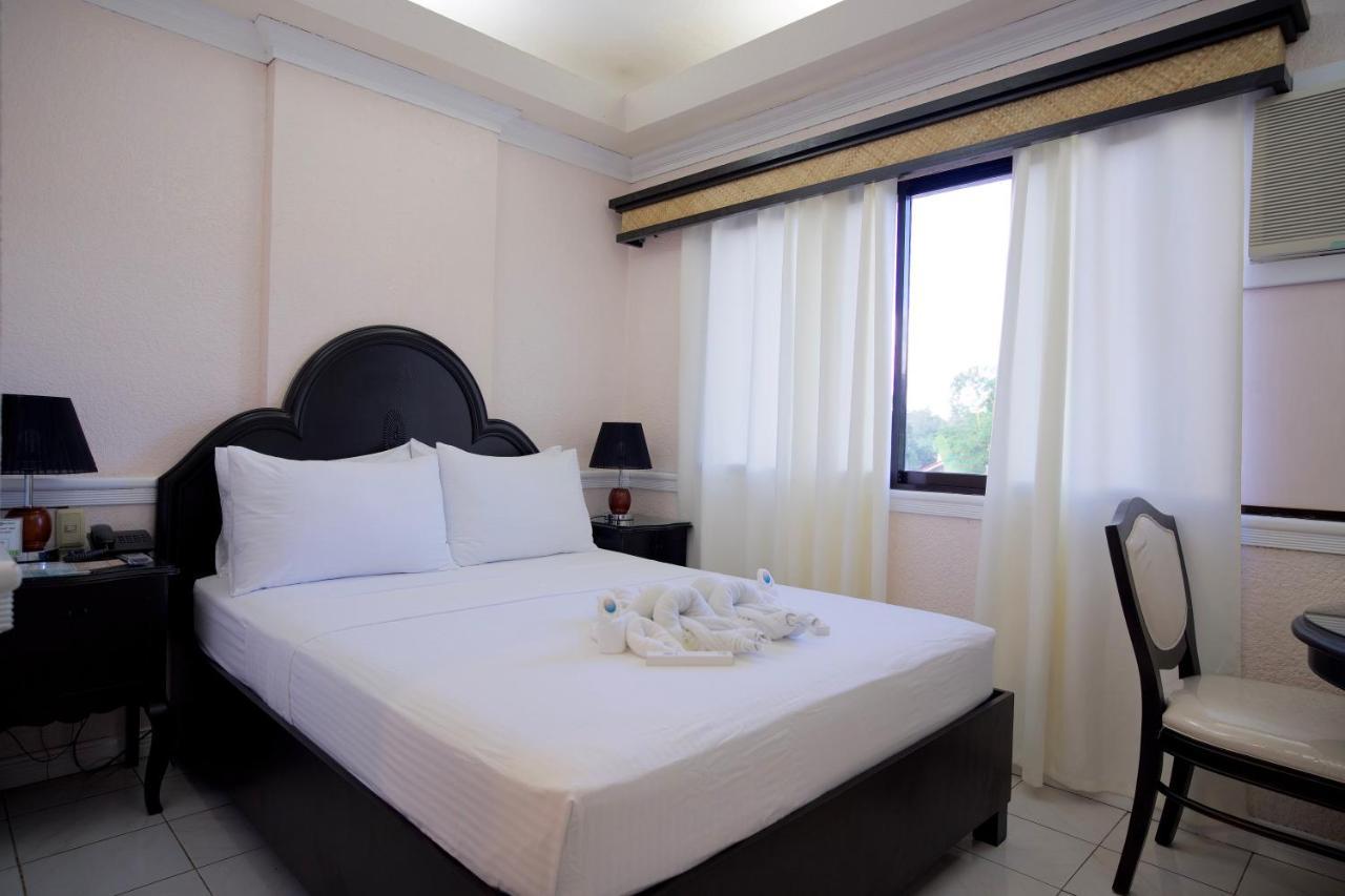 Dao Diamond Hotel & Restaurant Tagbilaran Extérieur photo